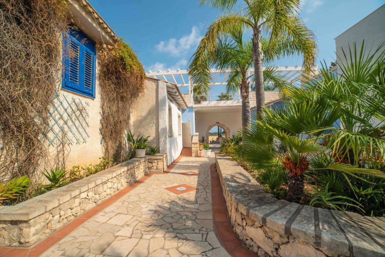 Отель Borgo Marino Plemmirio Сиракузы Экстерьер фото