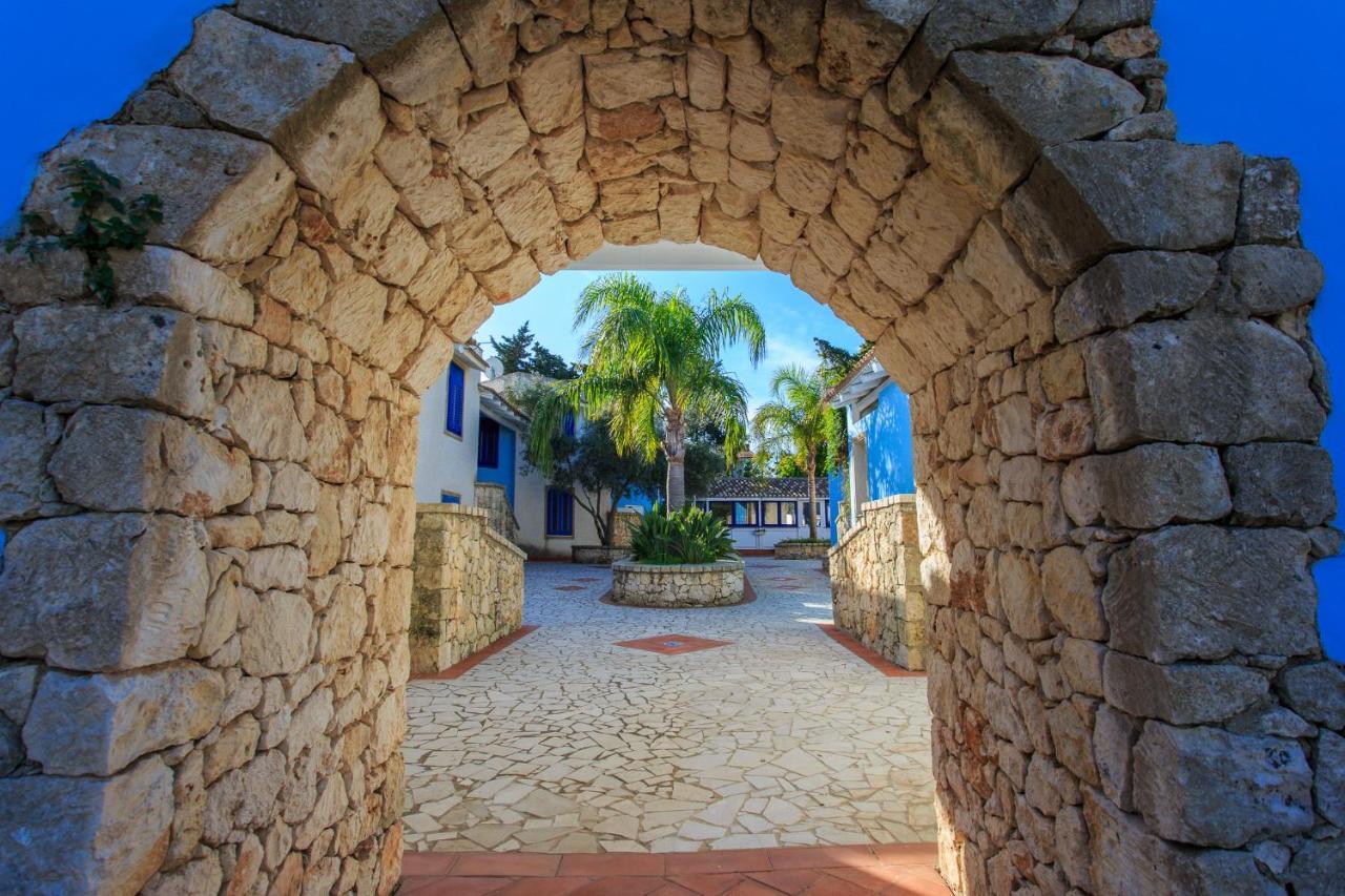 Отель Borgo Marino Plemmirio Сиракузы Экстерьер фото